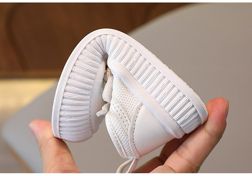 2025 Spring Korean Style Children's White Breathable Sports Shoes - Fashionable, Soft Sole for Toddlers and Young Kids.