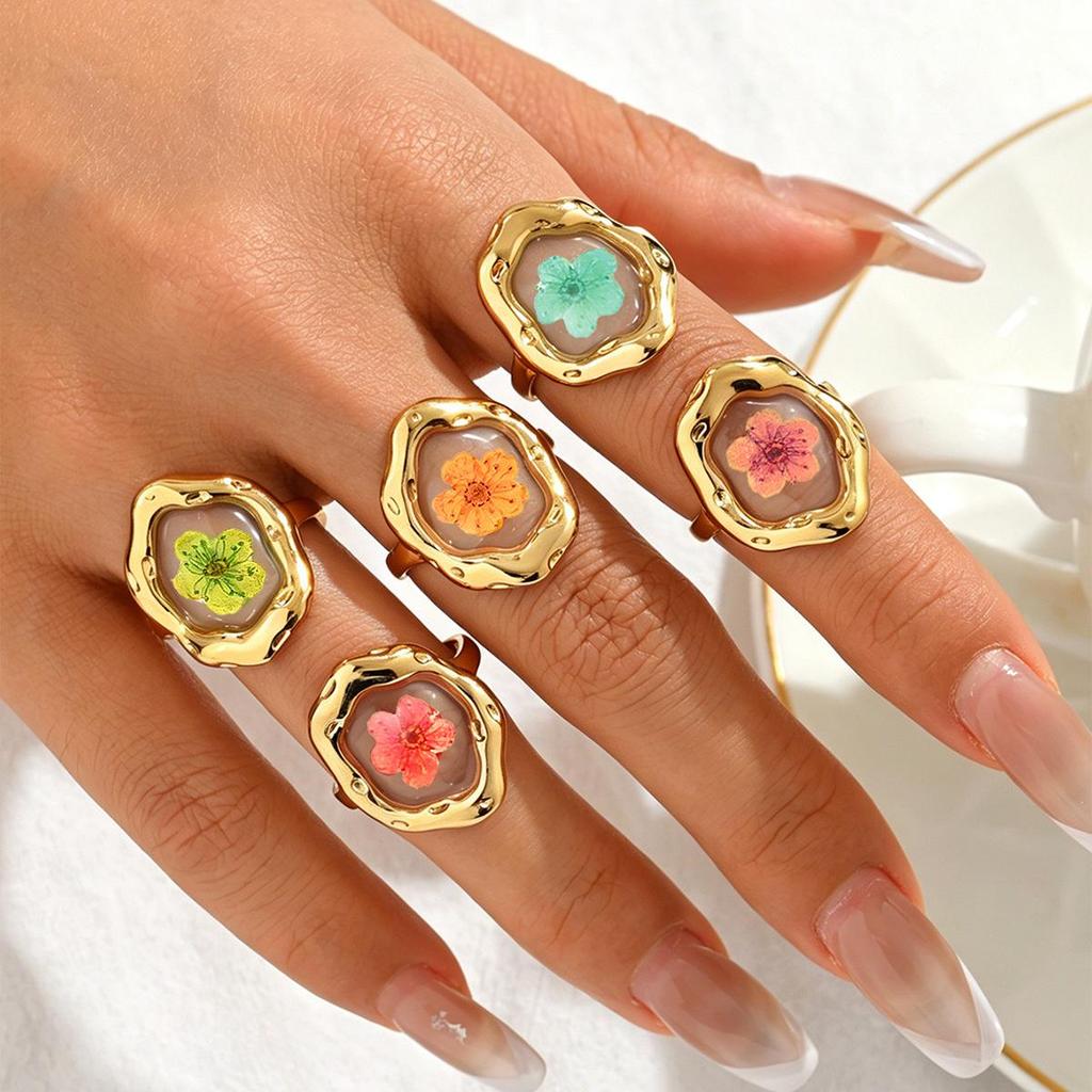 Bohemian Stainless Steel Dried Flower Ring with Transparent Drip Oil for Women