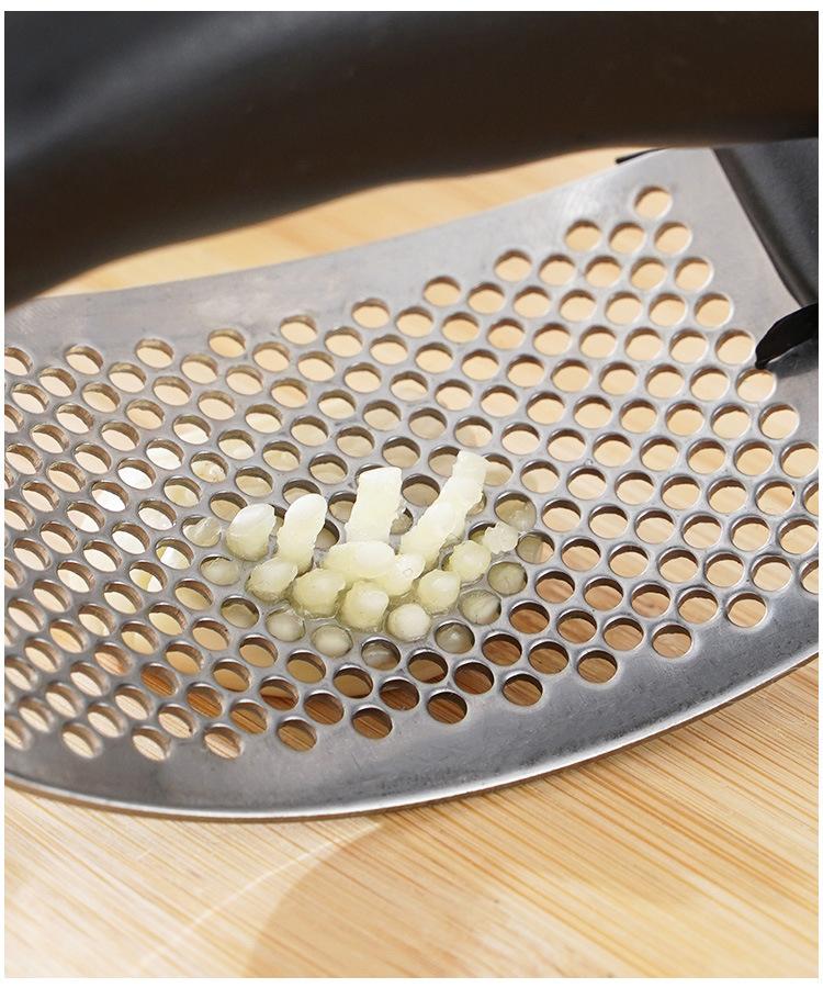 Frantoio per aglio in acciaio inossidabile Tritacarne manuale per tritare l'aglio Utensile per frutta e verdura Accessori per la cucina Gadget