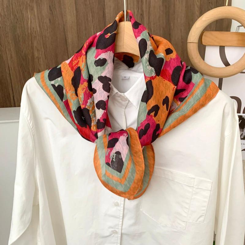 Square scarf new neck scarf scarf small shawl travel bag headscarf versatile cashew flower silk scarf