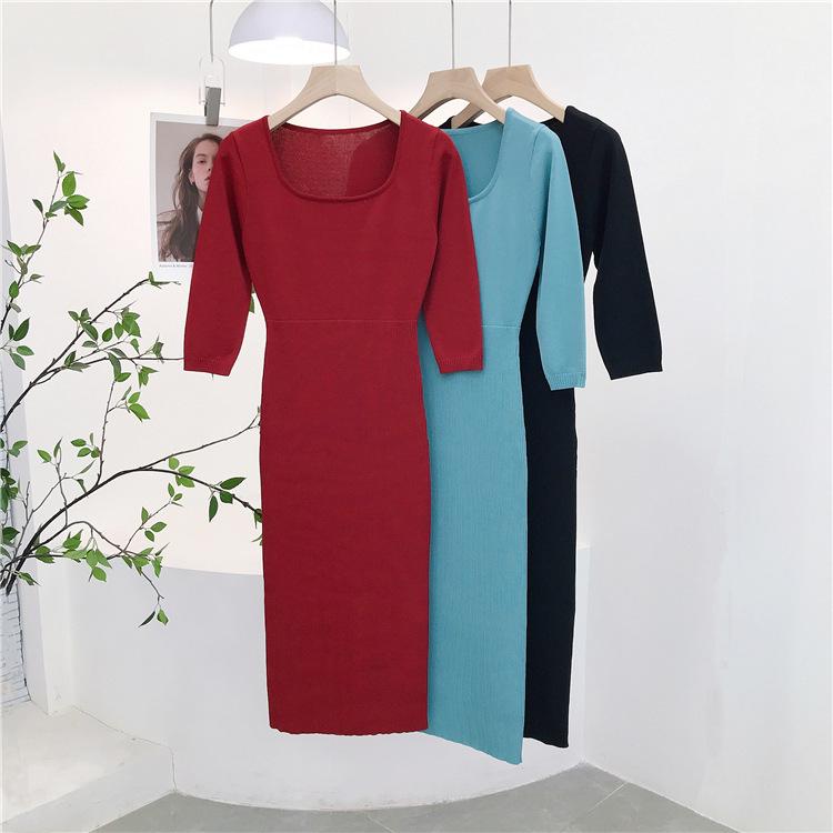 Women s Retro V-Neck Red Knit Dress: Mid-Sleeve, Elastic, Slim-Fit, Bodycon, Mid-Length Small
