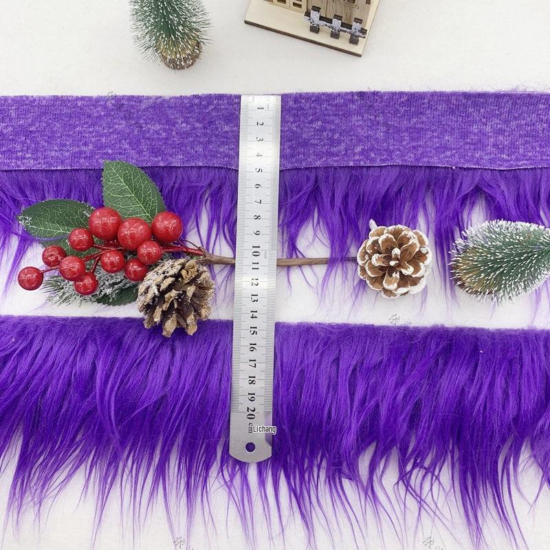 Handmade Faux Fur Trim Christmas Tree Skirt & Fluffy DIY Wreath Craft for Children