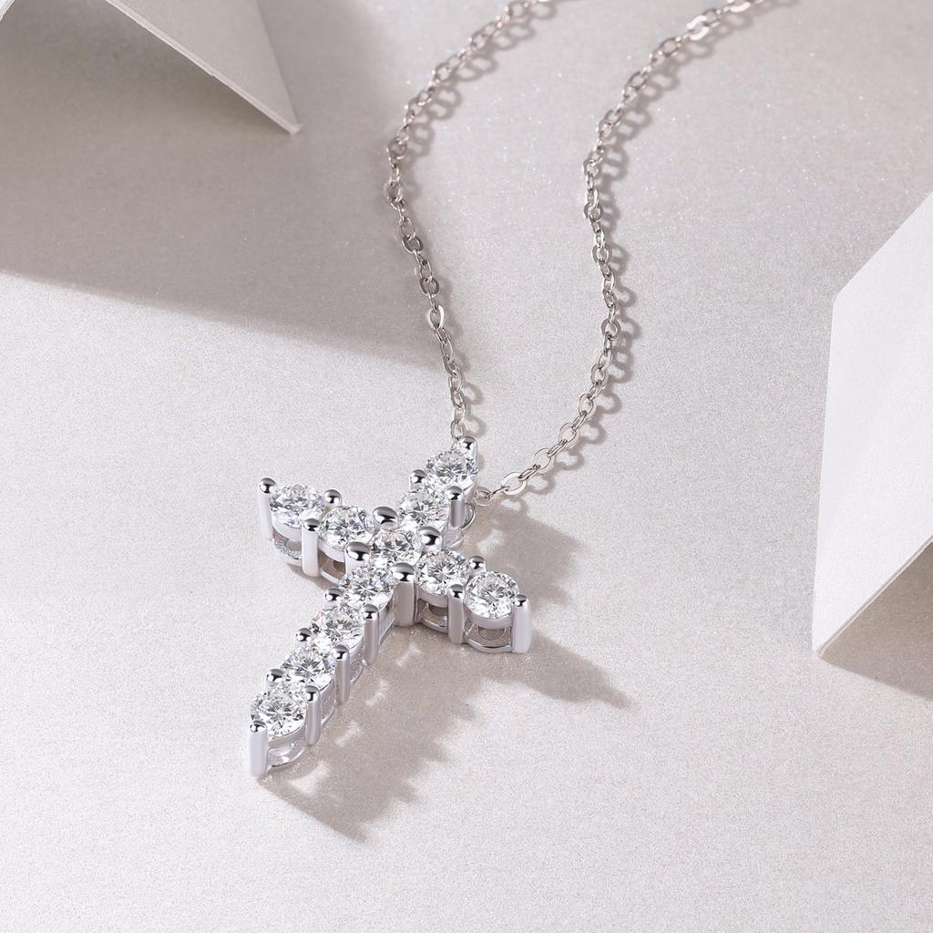 VVS Diamond Moissanite Cross Pendant Necklaces 925 Sterling Silver Jesus Cross Design Necklace Men Women Fine Jewelry