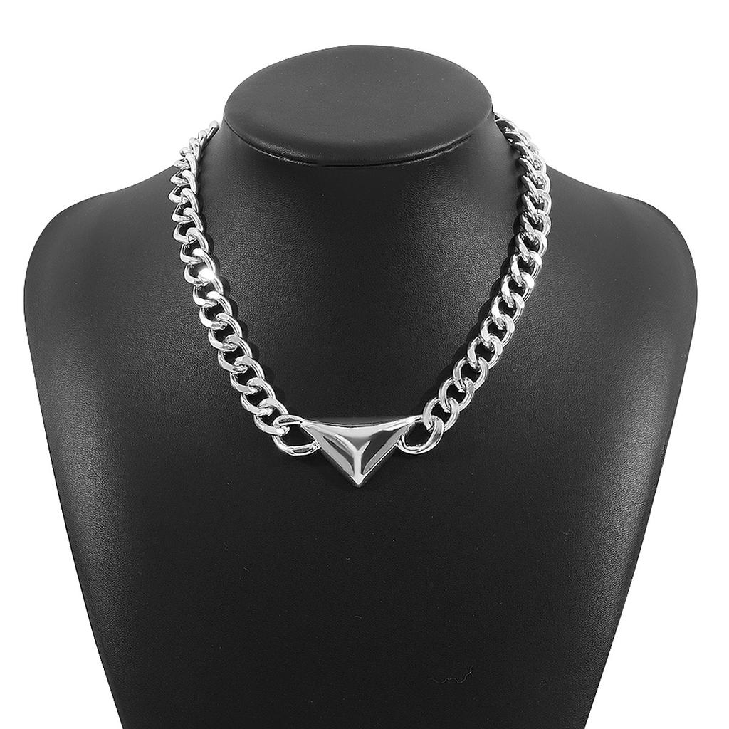 Exaggerated Three-dimensional Geometric Necklace Retro Style Classic Light Luxury Exquisite Versatile Earrings