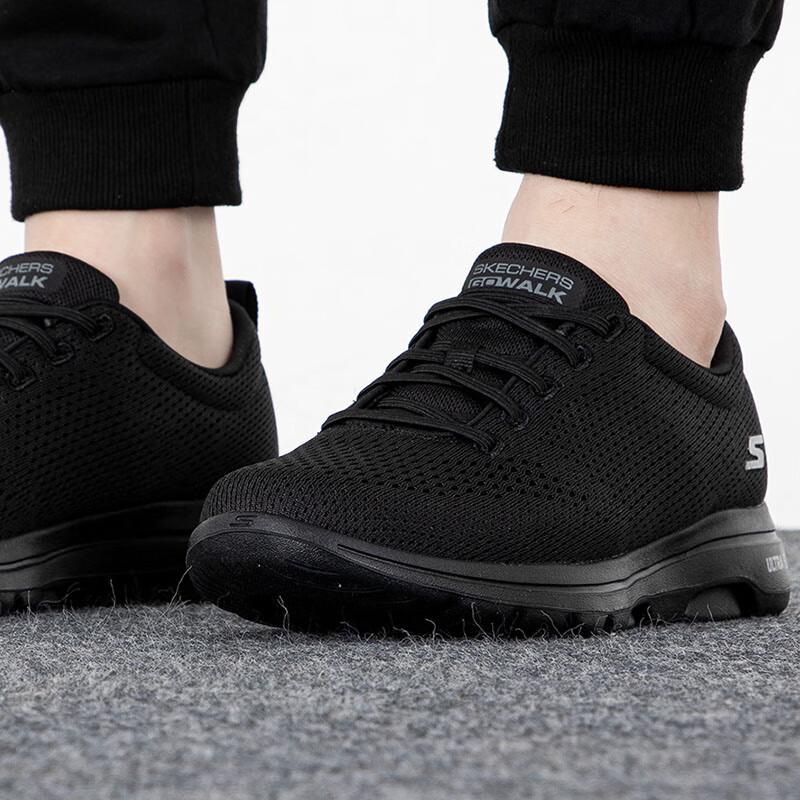 Skechers Men's Lightweight Casual Walking Shoes