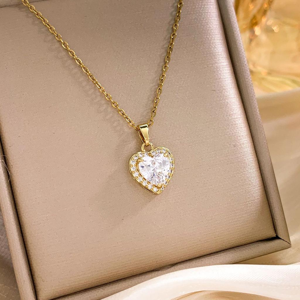 Elegant Classic Heart of the Ocean Necklace for Women, Stylish Gold Tone, Tarnish-Resistant Titanium Steel Zircon Necklace