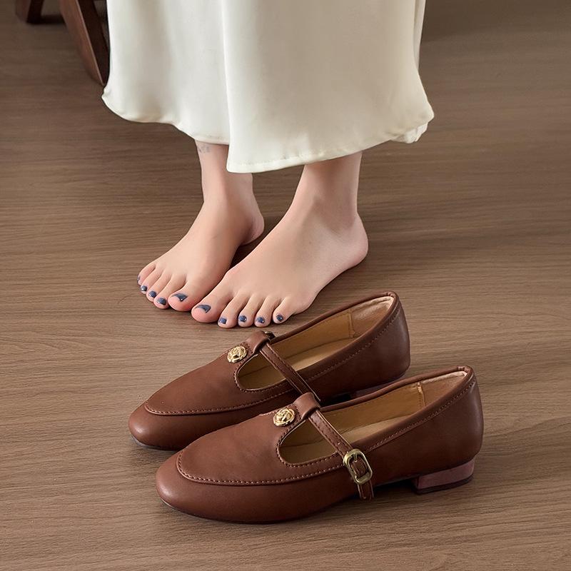 

Pink Mary Jane fashion single shoes women s 2025 new retro round head one-word buckle strap thick heel loafer small leather shoes 40 коричневый