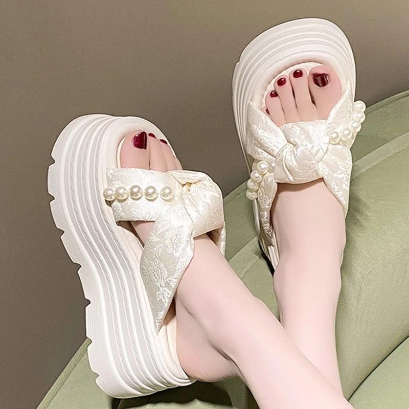 Women's Thick Bottom Sandals Luxury Pearl Decoration Slippers 2025 Summer New Casual Beach Slippers for Women Platform Slippers