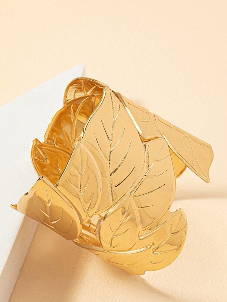 Copper Color Leaf Shape Cuff Bangle For Women Gold Color Leaves Hinge Bangle Vintage Girls Party Jewelry Street Wear Accessories