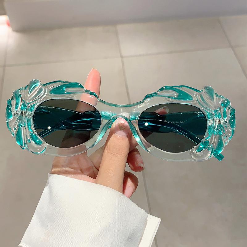 Luxury Brand Designer Oval Relief Frame Sunglasses Women For Men Vintage Fashion Sun Glasses Trendy Punk Pink Cute Shades Uv400