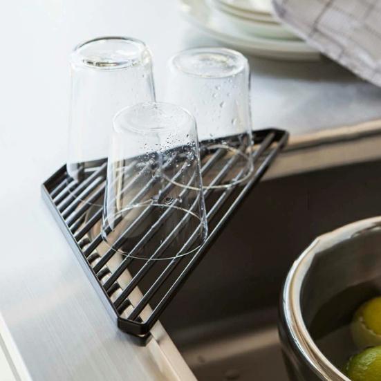 

Triangle Sink Drain Rack Carbon Steel Corner Drying Holder Sponge Rag Organizer Over The Sink Drainer for Kitchen Cafe Restaurant Bakery Home білий
