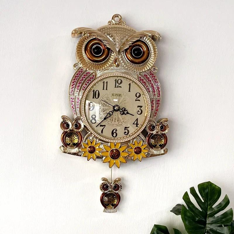 

Новые скандинавские простые настенные часы Креативные модные часы с совой и стразами Бесшумные часы Современные домашние маятниковые кварцевые часы