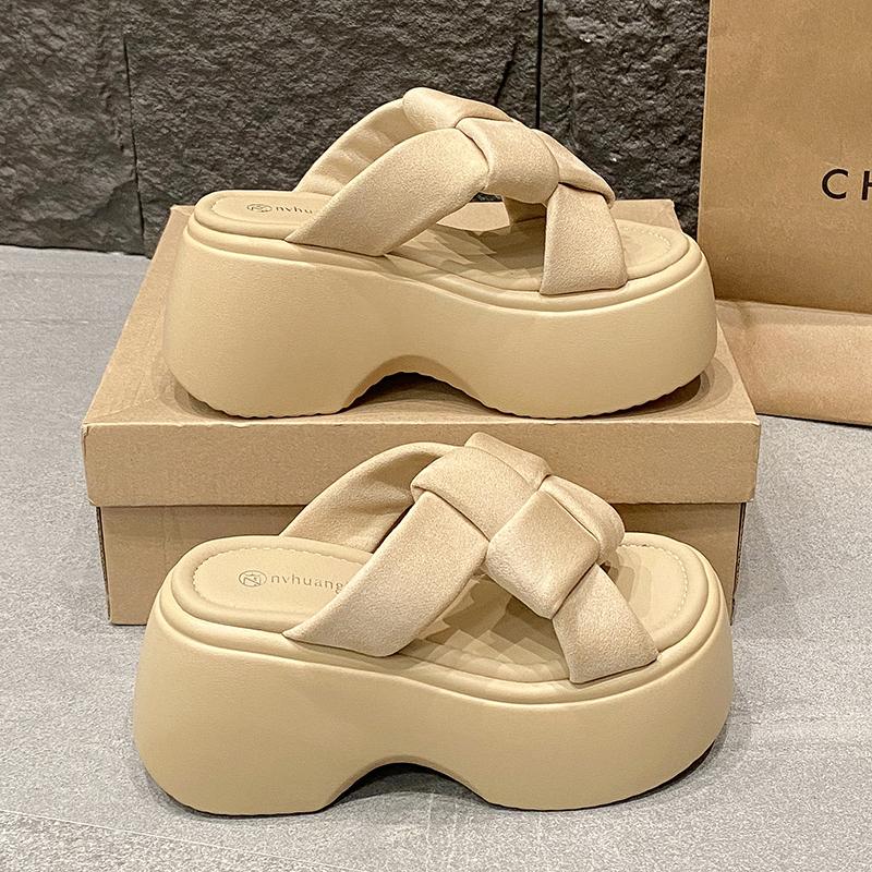 Fashion NEW 8.5CM Wedge Slippers for Women Summer Non Slip Platform Sandals Woman Open Toe Comfortable Female Chunky Beach Slippers