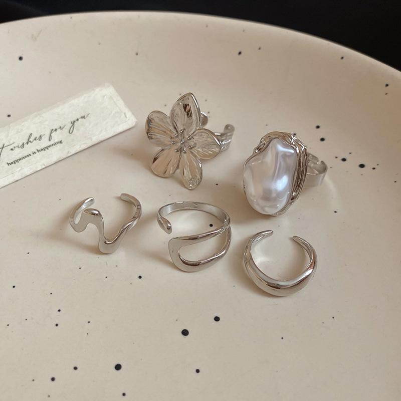 Artistic Retro Geometric Resin Ring - High-End Versatile Fashion Jewelry