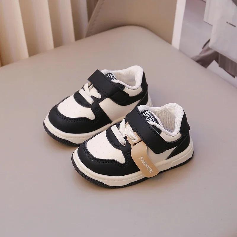 

Кроссовки для мальчиков и девочек Нескользящие на липучке Детская спортивная обувь Толстая мягкая подошва 2025 Совершенно новые Детские кроссовки Модная мода 15 чёрный