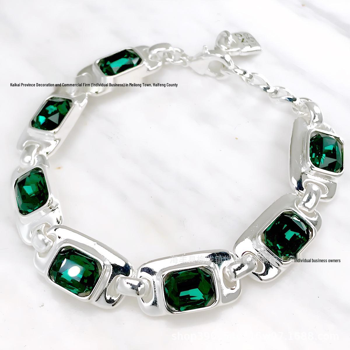 Exquisite 2025 UNOde50 High-Quality Emerald Imitation Gemstone Bracelet for Women - Romantic Jewelry Gift 17-19 cm