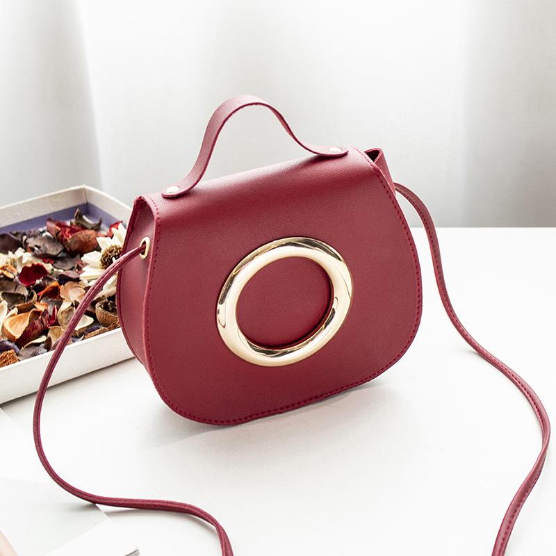 Women's circle decoration, bag cover portable change bag, spring and summer new crossbody shoulder mobile phone bag.