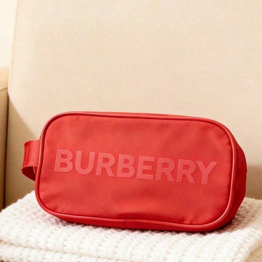 Burberry Red Nylon Makeup Bag Large Capacity Travel Cosmetic Wash Bag with Hand Strap for Women Daily Vacation