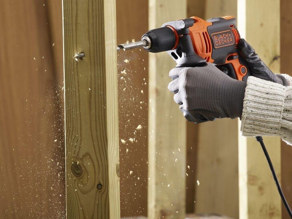 Ударная дрель Black & Decker BEH710-QS