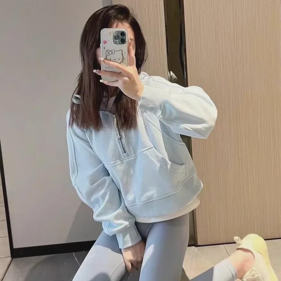 Sweter damski Lulu z półgolfem: Codzienny plus aksamitny pulower jesienno-zimowy z półzamkiem.