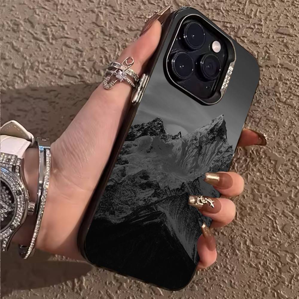 Black Mountain INS Design Phone Case For iPhone 17,16,15,14,13,12,11,Pro,Max,Plus Shockproof Cover
