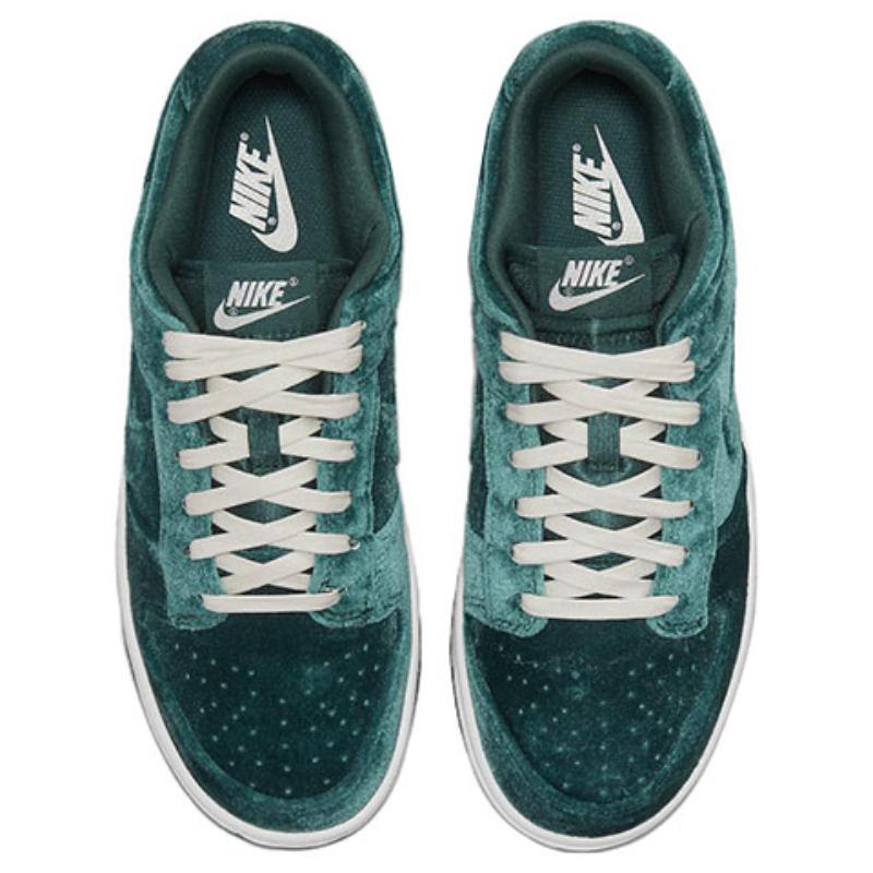Nike Dunk Low 'Green Velvet' Women's Skate Shoes Sneakers DZ5224-300
