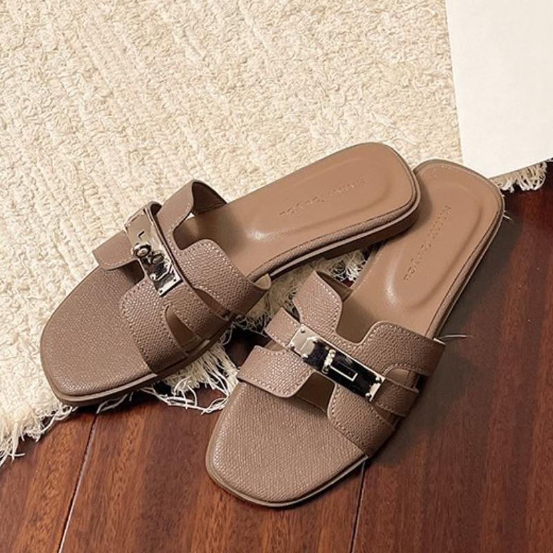 Silver Sandals with Gold Buckle for Women, Retro Peep-Toe Flat Slippers, Perfect for Summer Outing and Beach