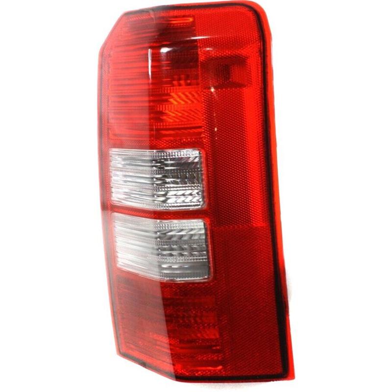 Rear Tail Light Assembly With Halogen Bulb Brake Reverse Stop Lamp for Jeep Patriot 2007 2008 2009 2010 2011 2012 2013-2018
