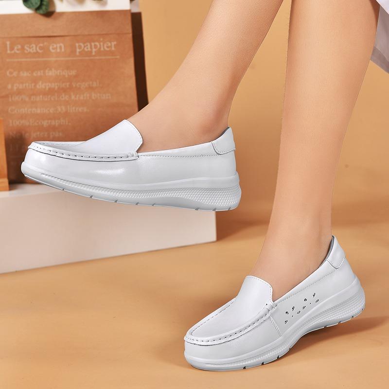 Nuove scarpe da infermiera donna suola morbida pelle di mucca traspiranti non stancano i piedi antiscivolo deodoranti in pelle scarpe mediche