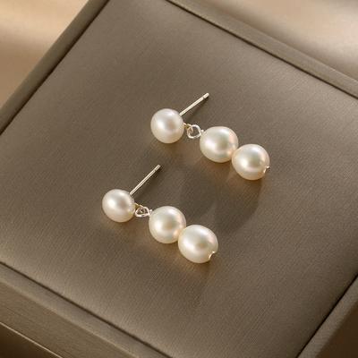 New Natural Freshwater Pearl Earrings, Silver Stud Earrings Women's Exquisite Simple Niche Design Fringed Long Earrings