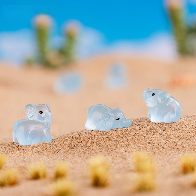 10 stuks Cartoon Schattige Mini Lichtgevende Olifant Ornamenten Miniature Beeldjes Creatieve Mode Diy Huisdecoratie Accessoires Cadeaus