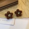 Exquisite Silver Needle Flower Stud Earrings for Women - Delicate, Versatile, Trendy Design