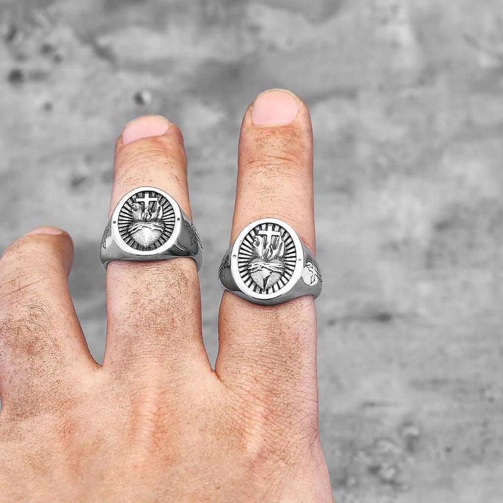 Heart of God Religious Cross Stainless Steel Mens Rings Punk Amulet for Male Boyfriend Biker Jewelry Creativity Gift
