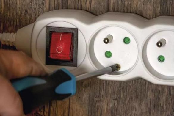 Extension Cord With Switch 10M 5 Sockets - E00000-03024