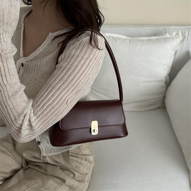 New Retro Small Square Bag Simple Bag for Women Summer Trend Korean Version Underarm Bag Casual and Fashionable Shoulder Bag