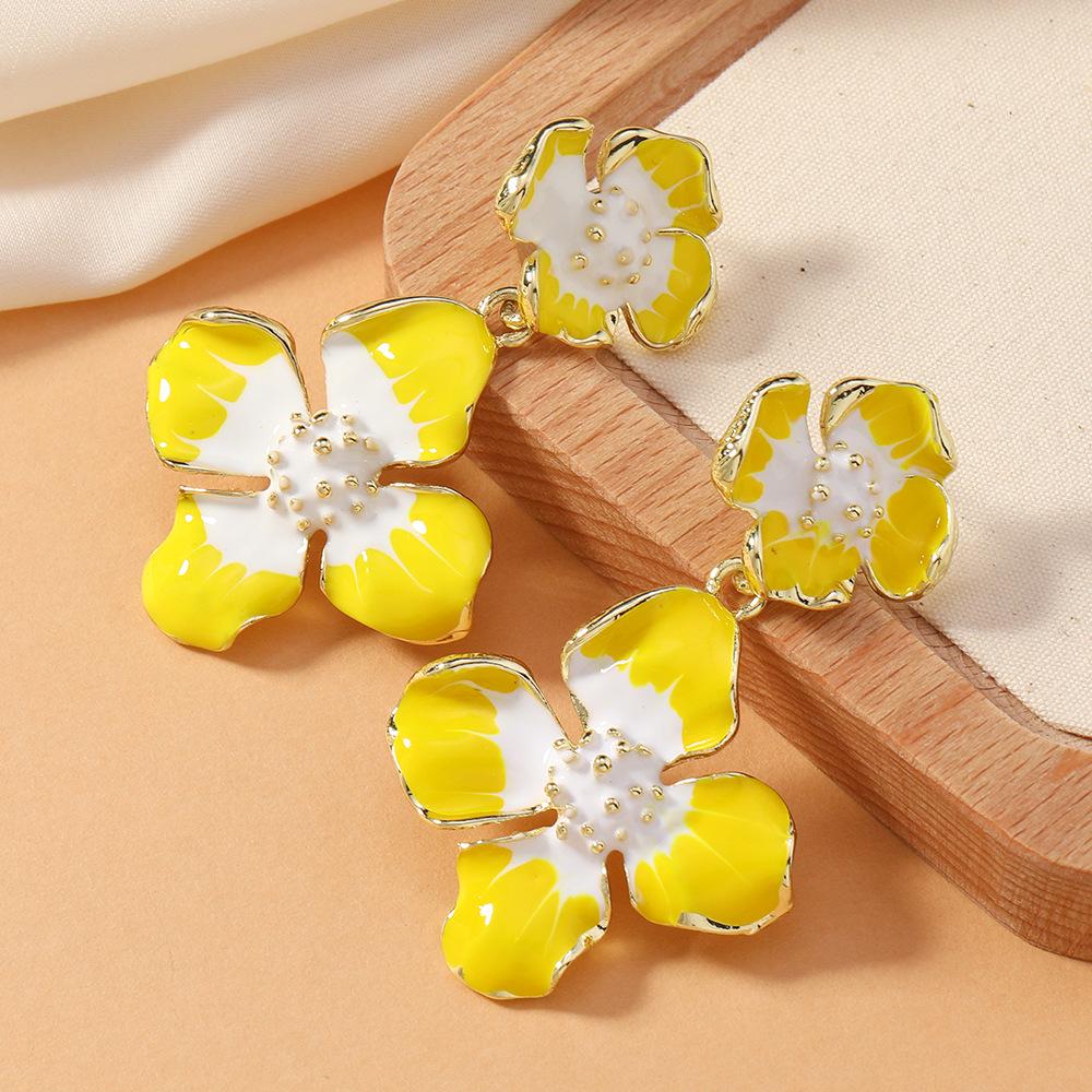 Elegant Peach Blossom Flower Drop Earrings - Alloy Drip Oil Exaggerated Design