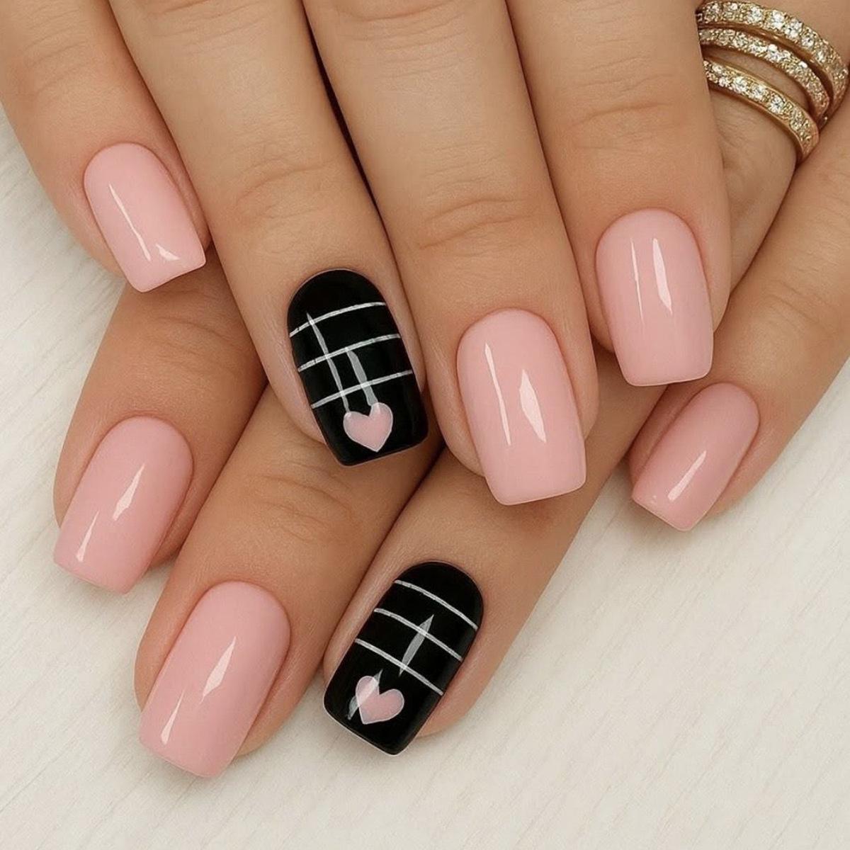 

Medium Length Pink Heart and Black Stripe Square Fake Nails - Sweet Retro European American Style F-942