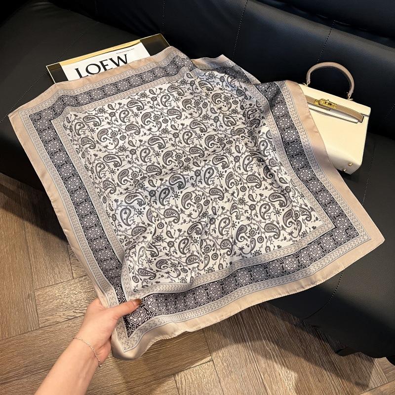 Silk scarf 71 * 71 imitation silk square scarf Korean atmosphere neck silk scarf flower pattern flower polka dot scarf