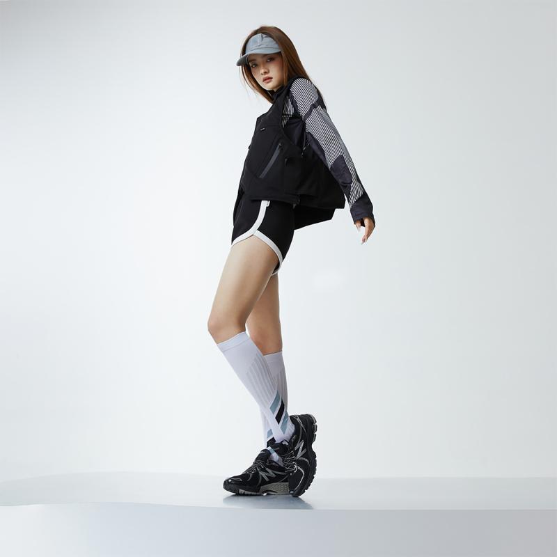 New Balance 860v2 Black Silver Sneakers ML860XC