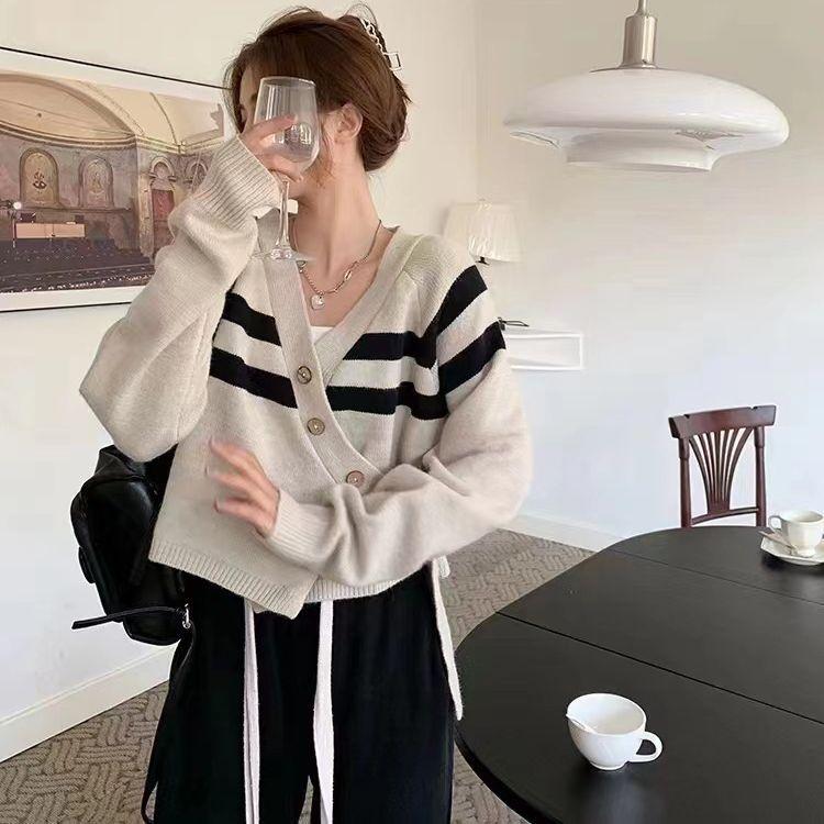Autumn and Winter Women's Sweater Short Striped V-Neck Sweater Design Chic Long Sleeve Knitted Cardigan