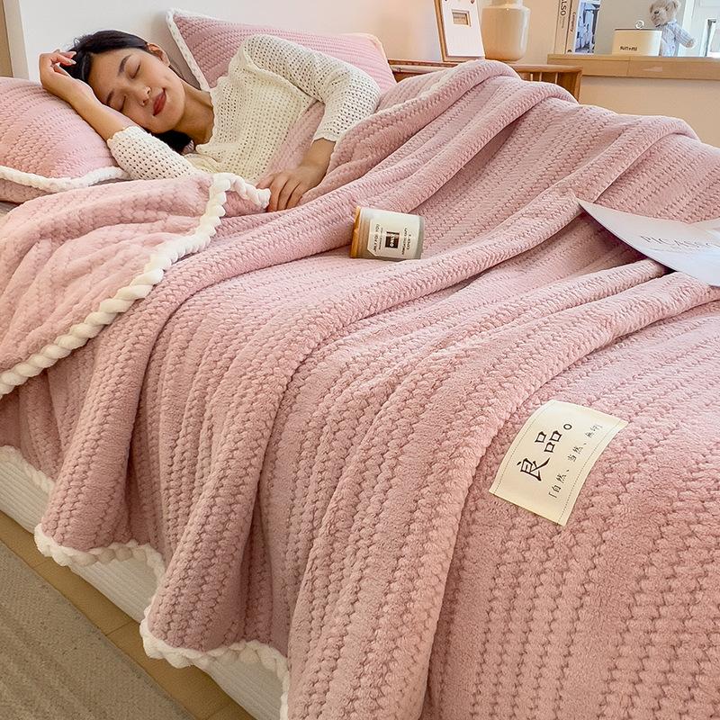 A-grade jacquard plush blanket, solid color twisted flower wrapped plush blanket, office nap sofa blanket