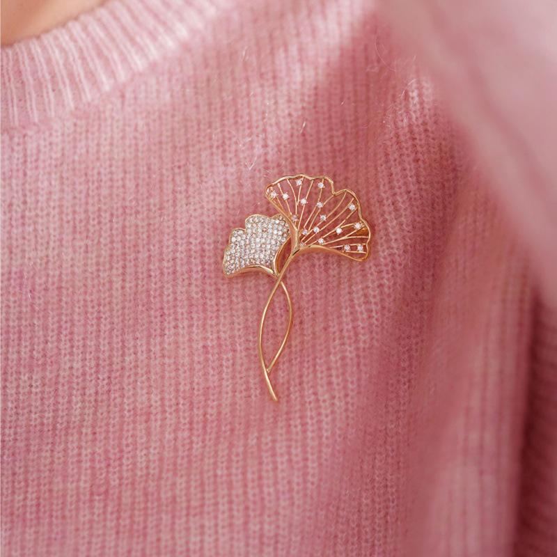 Exquisite Korean Ginkgo Leaf Brooch – Micro-Paved Luxury Accessory for Women