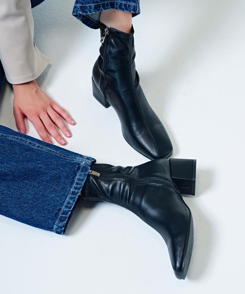 Salt And Chocolate Square Toe Curve Line Stretch Ankle Boots 412346027 (5Cm/2 Colors)