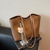 Simple and Fashionable Bucket Bag, New High-end Retro Tote Bag, Large-capacity Commuter Underarm Shoulder Bag.