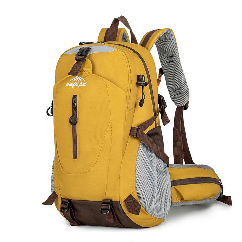 Outdoor Backpacks for Men and Women, Large Capacity Hiking Bags, Lightweight Backpacks for Travel, Simple Hiking Backpacks for Sports and Travel