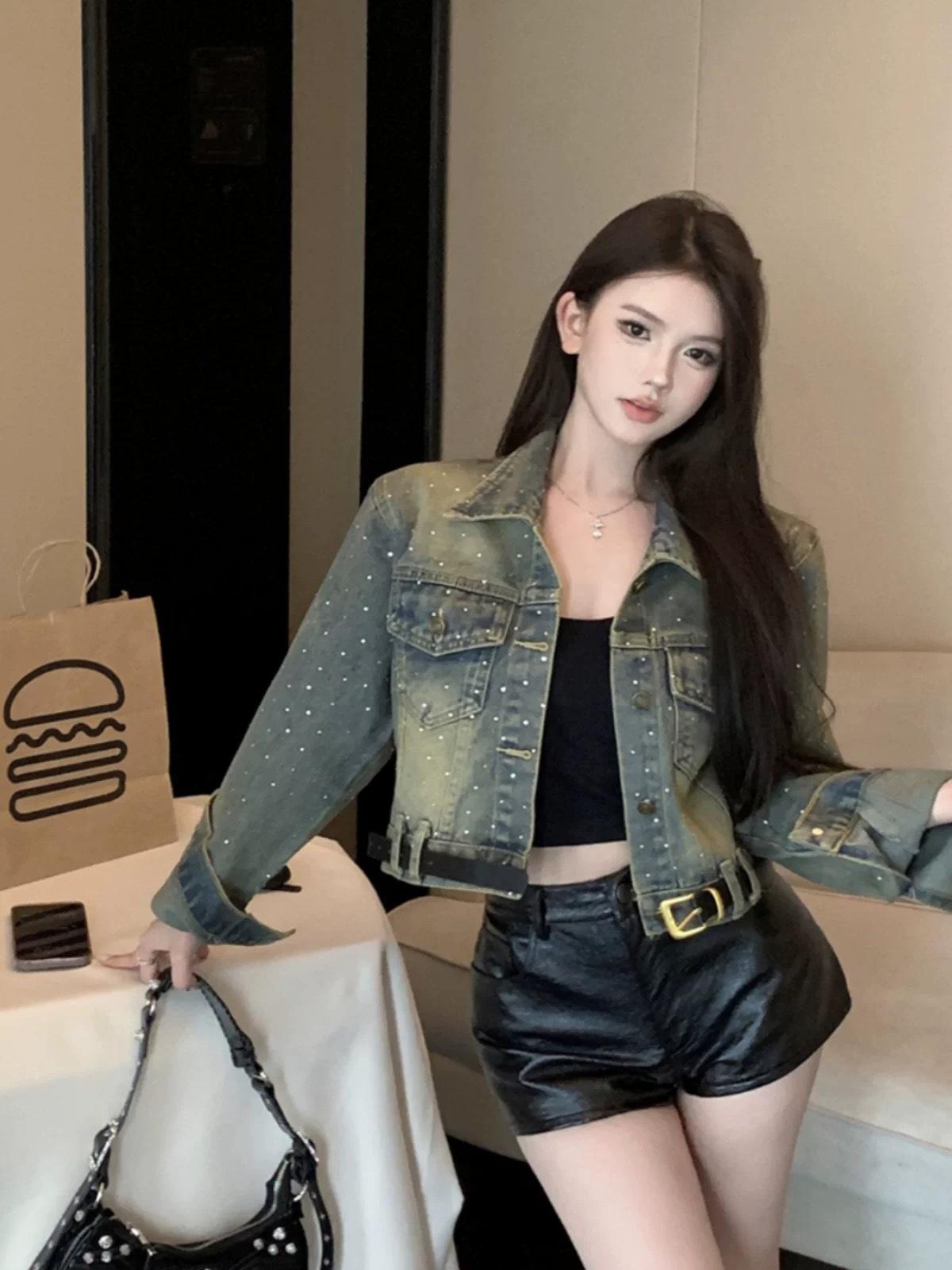 

Женская джинсовая куртка в стиле ретро Гонконг с отделкой стразами - Свободного кроя, Приталенная, Короткая повседневная для весны и осени XL