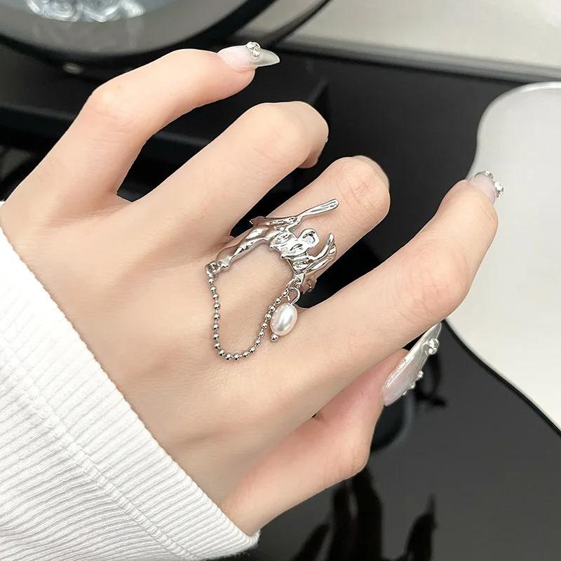 

New Gothic Fashion Irregular Tassel Moonstone Rings Y2K Lava Chain Star Opal Stone Ring Pearl Rings Set for Women Jewelry