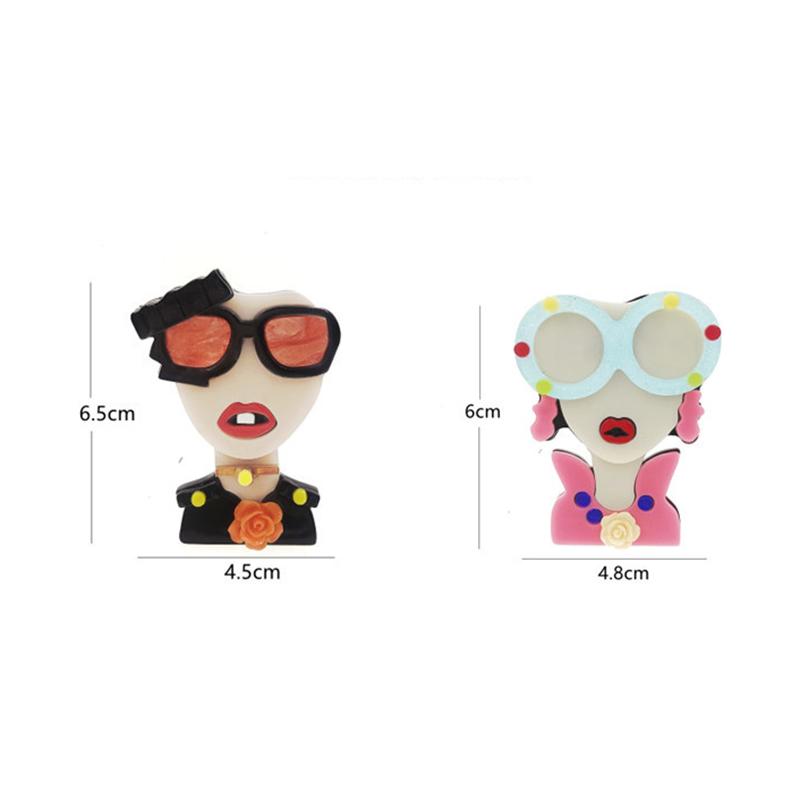 Bucome Creative Funny Cartoon Girl Brooch New Fashion Pin Bag Pendant Bag Accessories