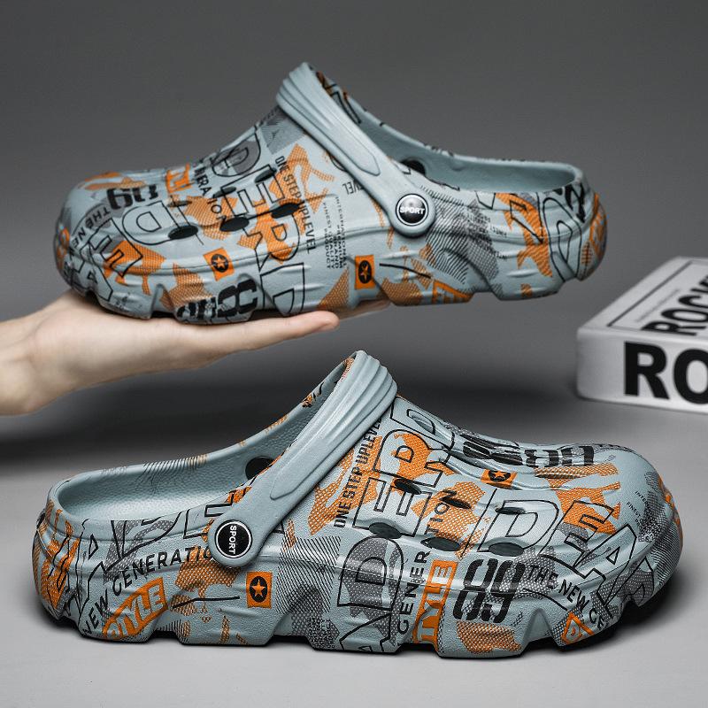 

Hole shoes men s summer wear non-slip and deodorant dual-purpose stepping on shit feeling operating room slippers men s beach bag head sandals 45