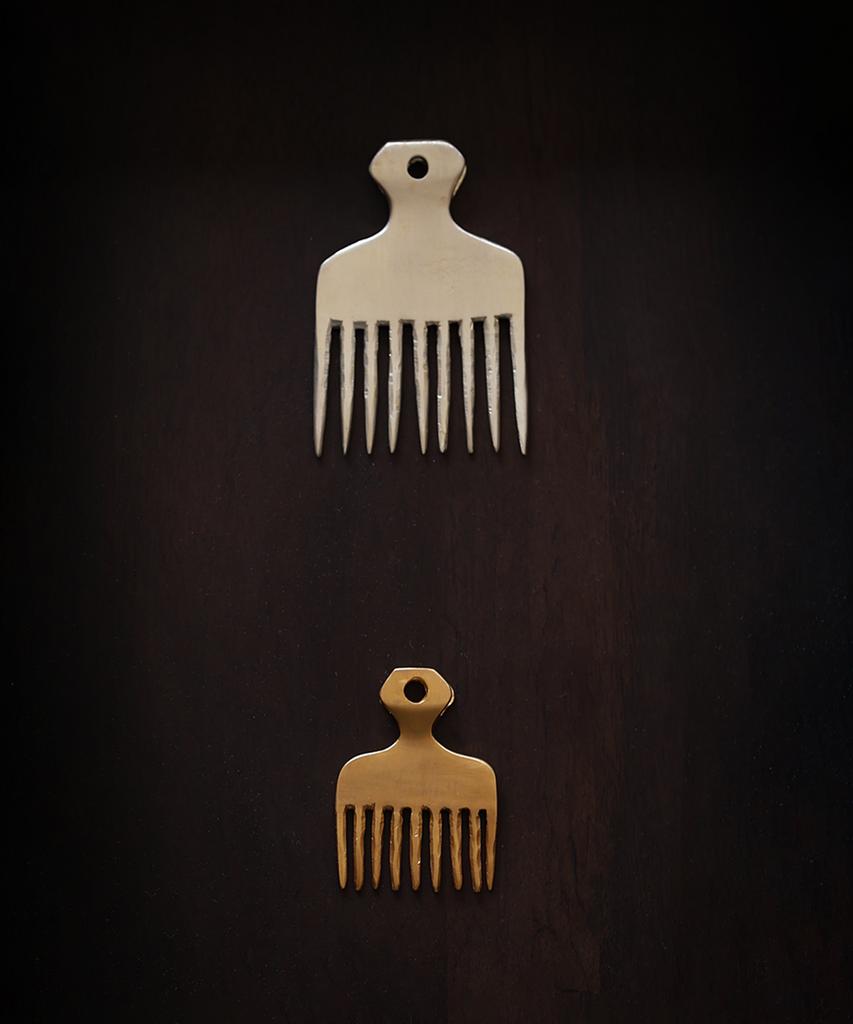 Mohr Comb Necklace (Small Scale)